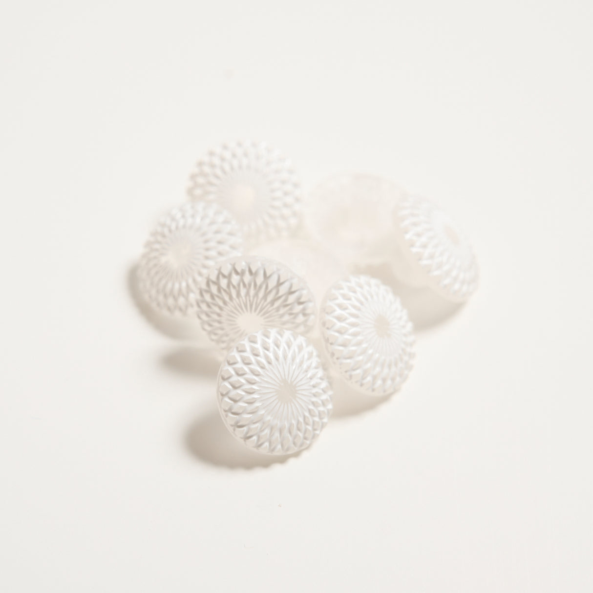 Mayflower Creative, guziki kwiatki 8 szt/ 13 - 15 mm