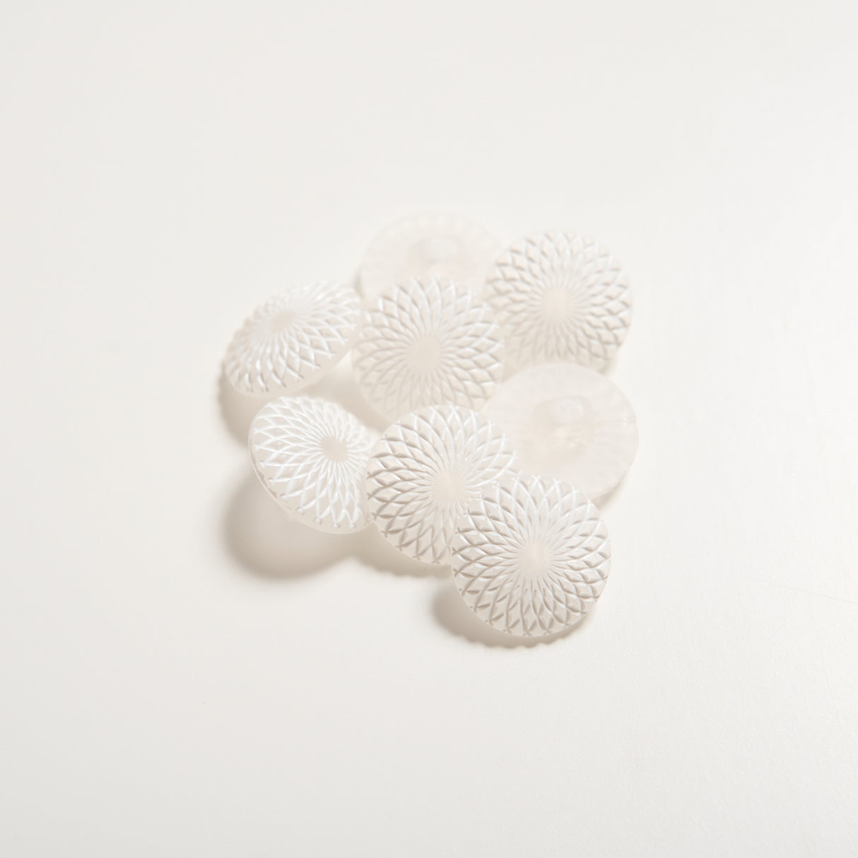 Mayflower Creative, guziki kwiatki 8 szt/ 13 - 15 mm