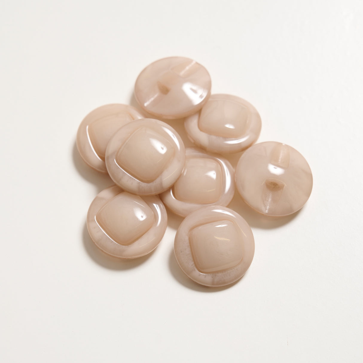 Mayflower Create, guziki z efektem perłowym 8 szt / 18 -28 mm różne kolory