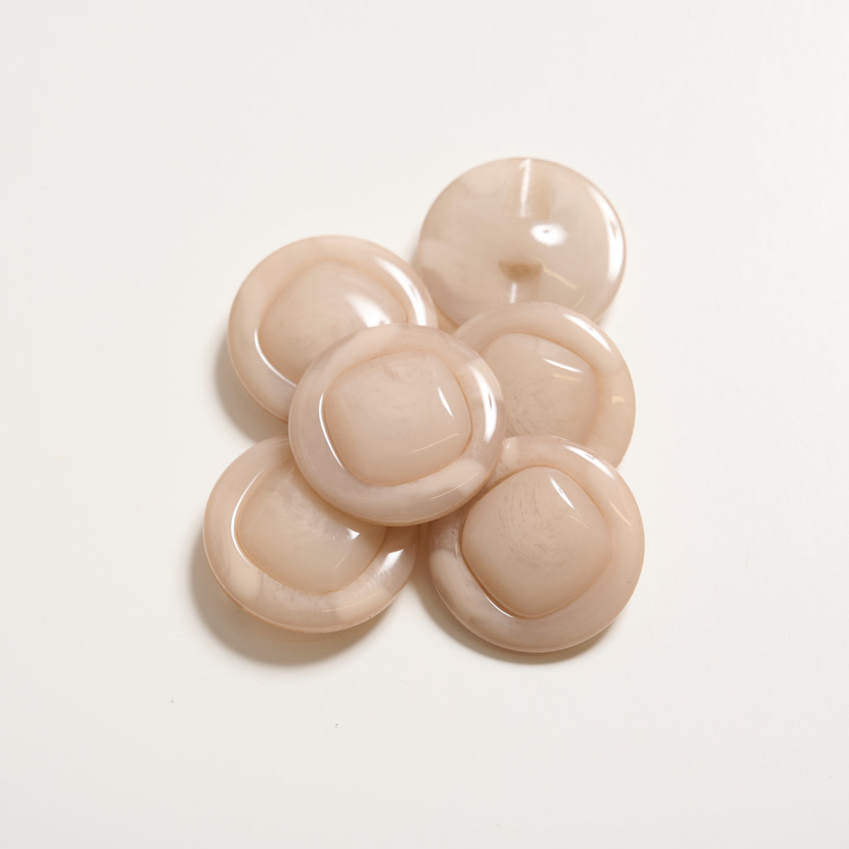 Mayflower Create, guziki z efektem perłowym 8 szt / 18 -28 mm różne kolory