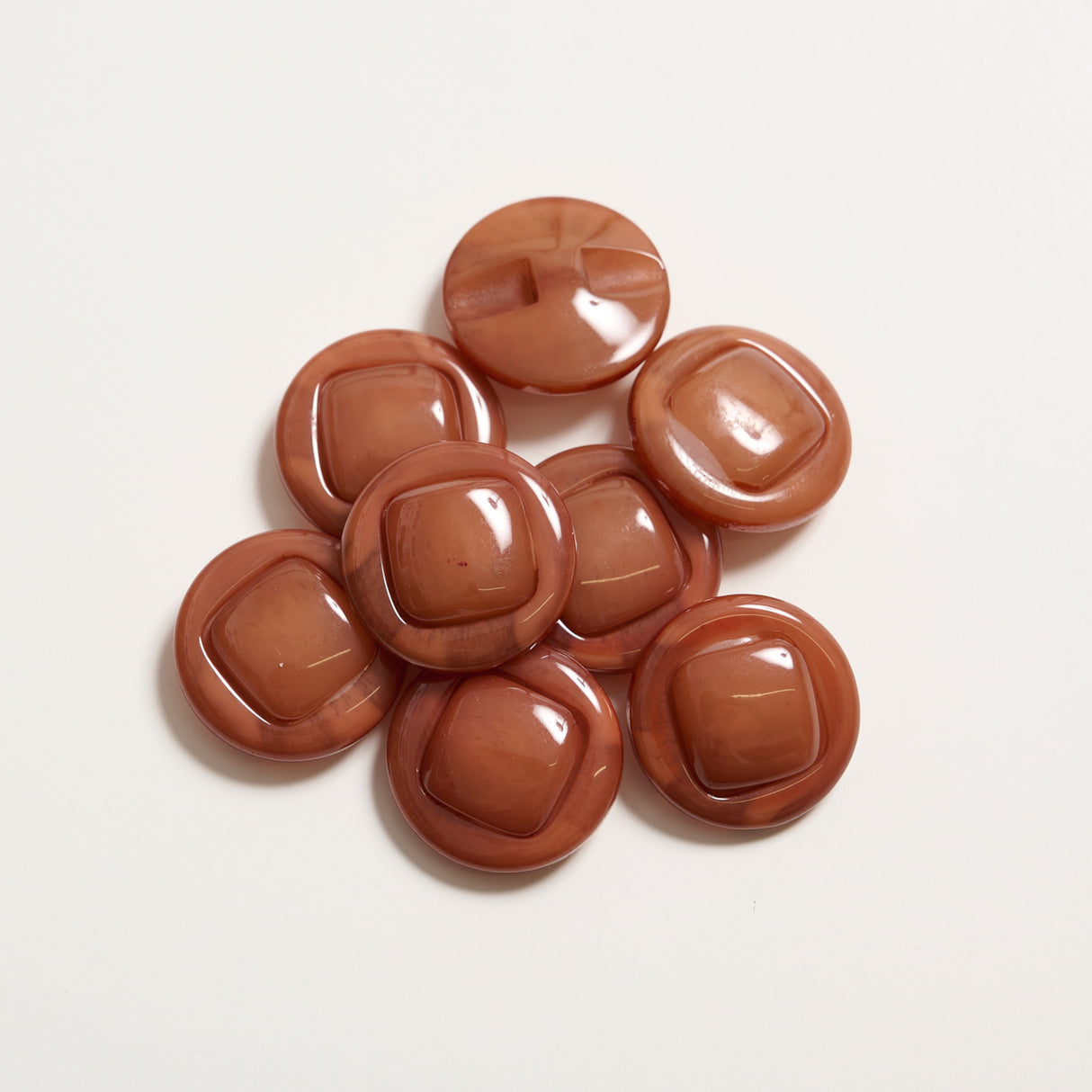 Mayflower Create, guziki z efektem perłowym 8 szt / 18 -28 mm różne kolory