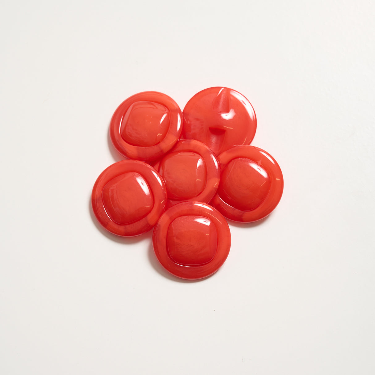 Mayflower Create, guziki z efektem perłowym 8 szt / 18 -28 mm różne kolory