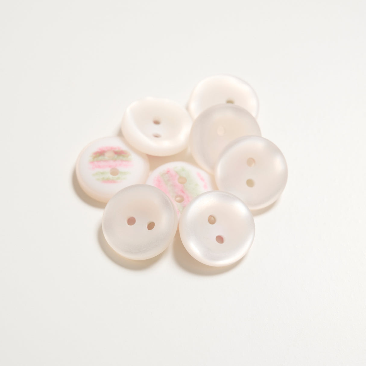 Mayflower Create, guziki połyskujące 8szt/ 18 mm, różne kolory