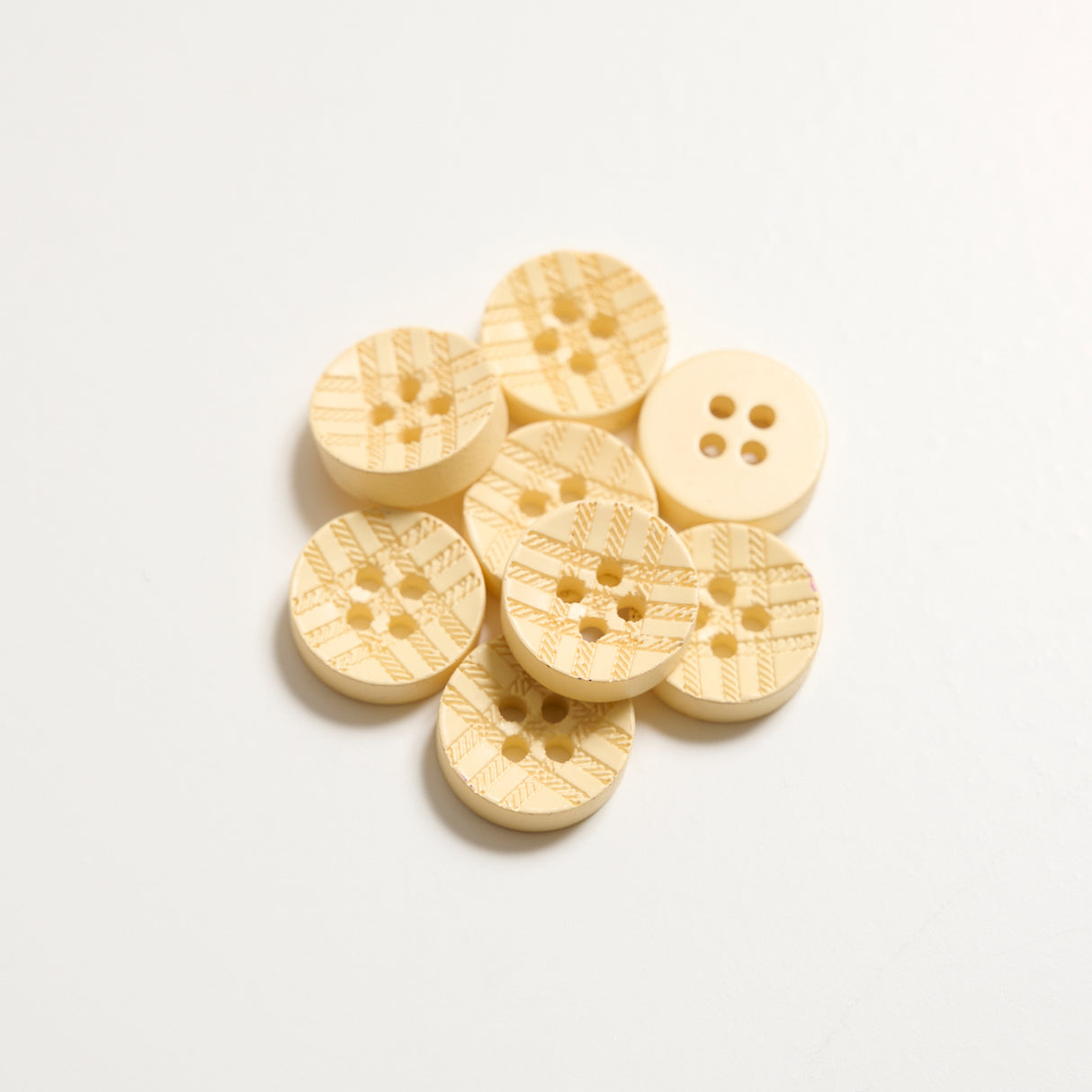 Mayflower Create guziki z motywem w różnych kolorach, 8szt / 11 mm