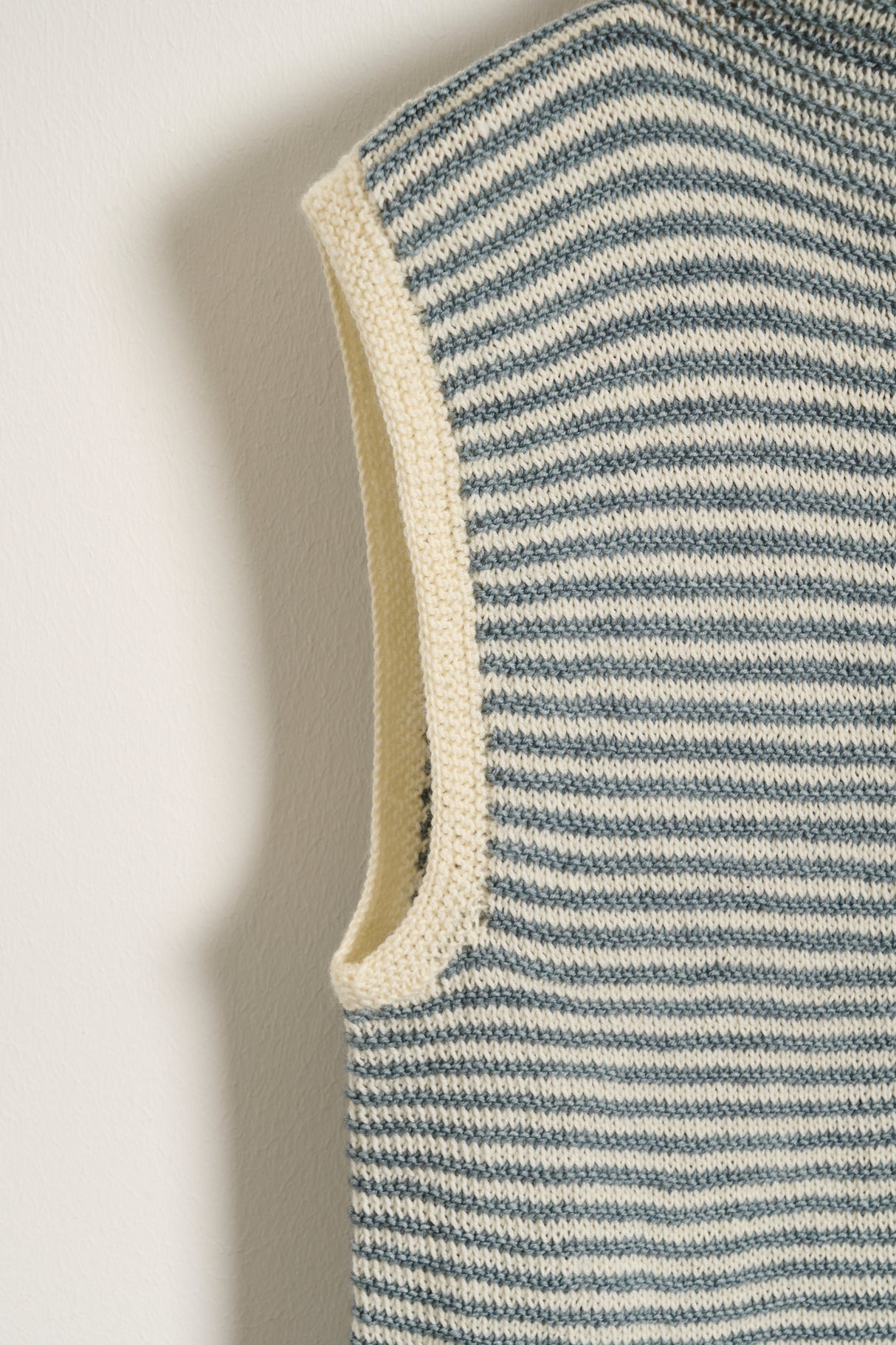 FR10 - Top z golfem w prążki