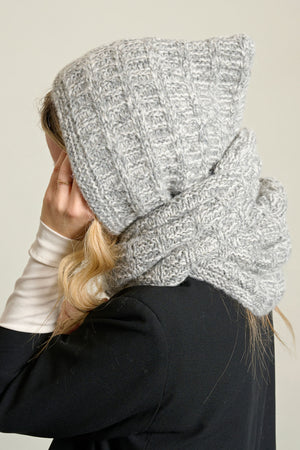 Halstørklæde med hætte - Santiago Light Style Opskrift